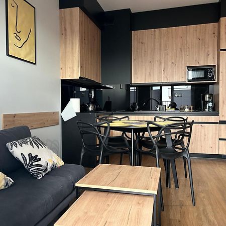 Apartament No82 Yellow Holiday Home زاتور المظهر الخارجي الصورة