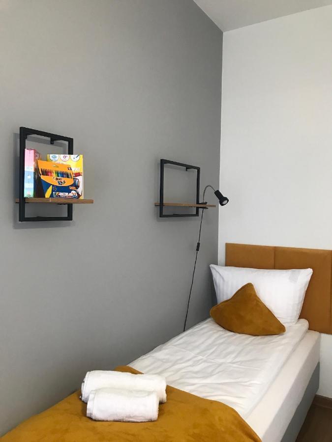Apartament No82 Yellow Holiday Home زاتور المظهر الخارجي الصورة