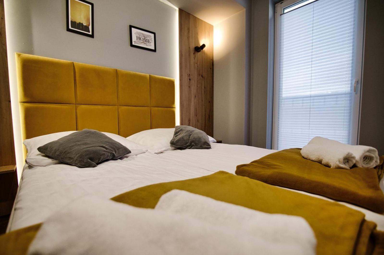 Apartament No82 Yellow Holiday Home زاتور المظهر الخارجي الصورة